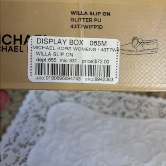 Michael Kors Almost New Willa Silver Glitter Sneakers Size 6.5 - Picture 11 of 15